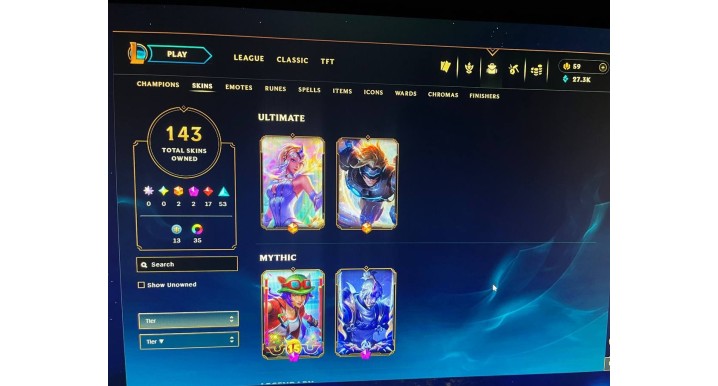 League of Legends Account – 143 Skins, 35 Chromas, 2 Ultimate Skins (Ezreal & Lux), 2 Mythic Skins, Level 219, Gold II